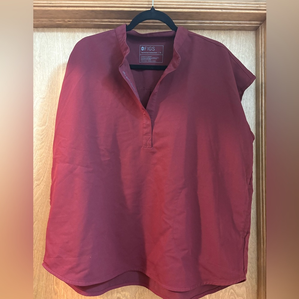 FIGS Women's Rafaela Top - XL Burgundy